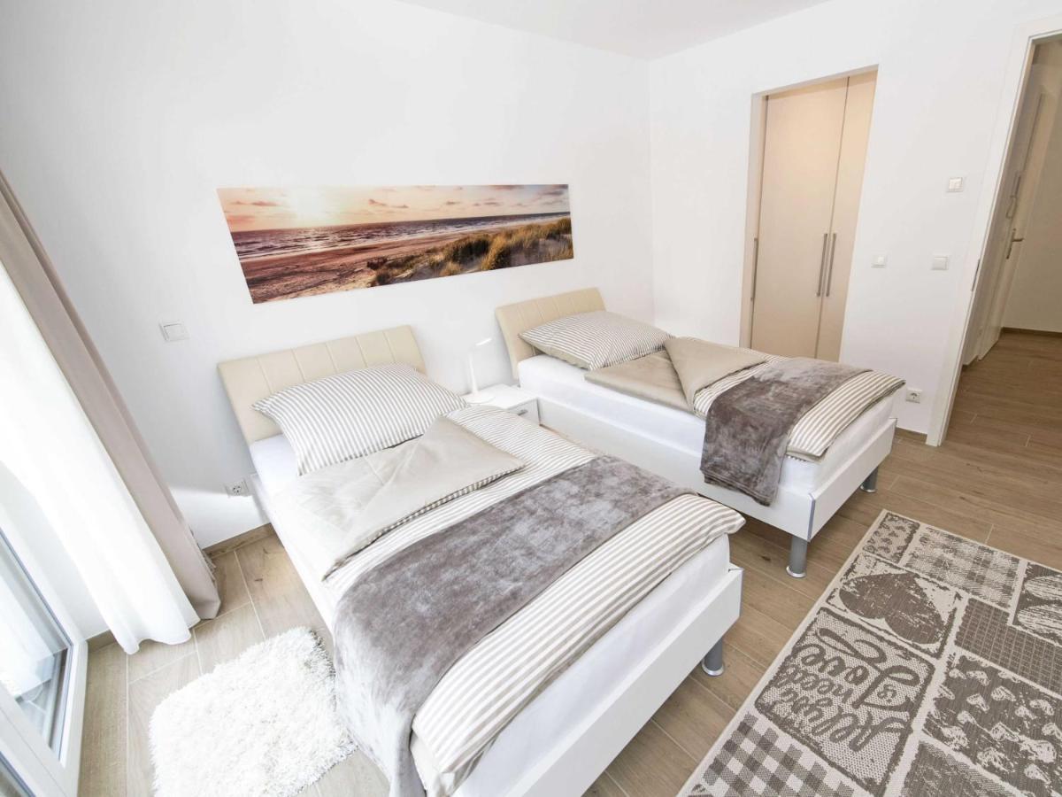 Villa Louisa In Sellin - Wg 39 Mit Balkon, Strandnah Eksteriør billede